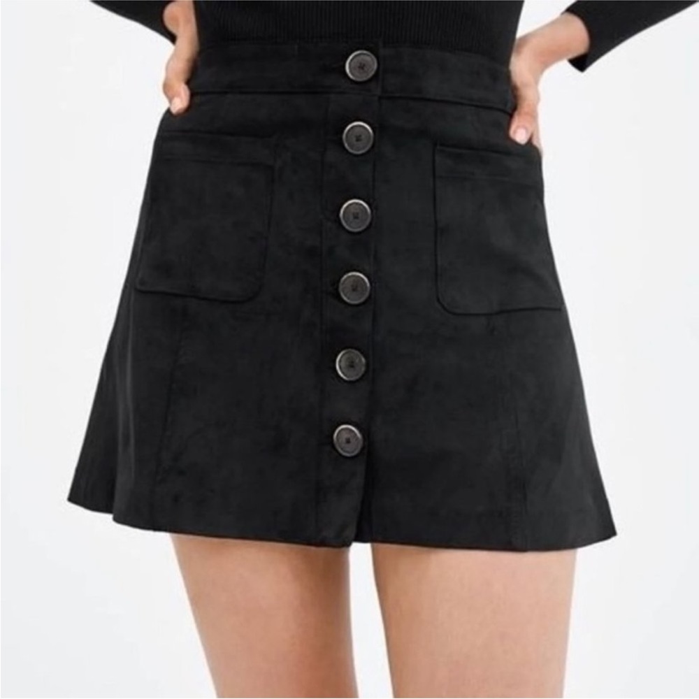 Zara Suede Front buttoned pocket Mini Skirt